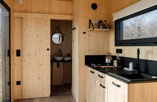 Loire - Vignobles et Nohain Cabin | Cave Nérot - Parcel Tiny House - Tiny House au coeur des vignes proche Sancerre MAE-1243