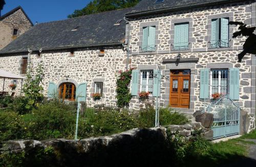 Neussargues en Pinatelle House | Celles - Demeure de la Tourille
