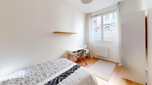 Anatole France Danton Apartment | Central Apartment 4 Bedrooms Auguste Comte