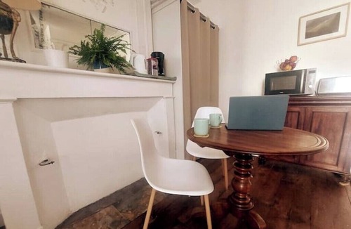 Poitiers Apartment | Central studio with large private terrace, calm and light