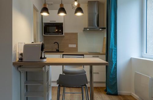 Treguier Apartment | Centre historique de Tréguier - Studio rénové