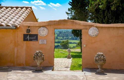 Ribaute House | Château Ciceron