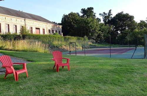 Craon House | Château de CRAON orangery, swimming pool, tennis court, 47-hectare park.
