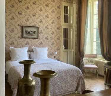 Vaux-sur-Aure Bed & Breakfast | Château de La Ferrière