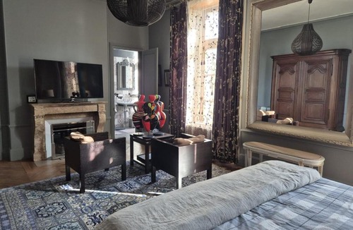 Bleneau Bed & Breakfast | Château de la Motte Jarry