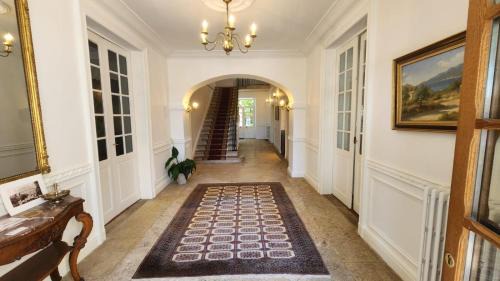Marcilloles Bed & Breakfast | Château de la Rochetière