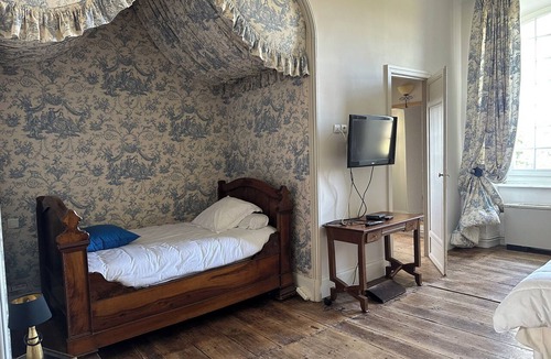 Espiens Other | Château de Mazelières is a peaceful setting for a relaxing vacation