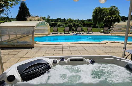 Chevannes Bed & Breakfast | Château de Ribourdin