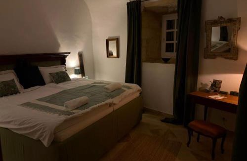 Duravel Cabin | Château la Gineste - Castle and Vineyard