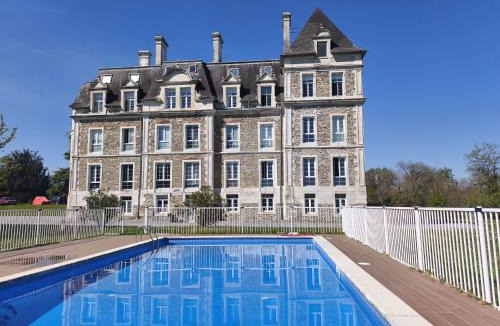 Escos Apartment | ChâtEscos - Estudio en Château