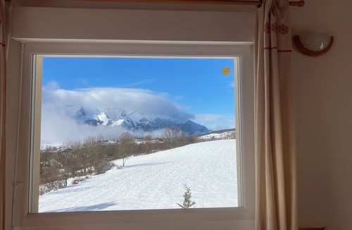 Benevent-et-Charbillac House | Chalet-style house for 5 people.
