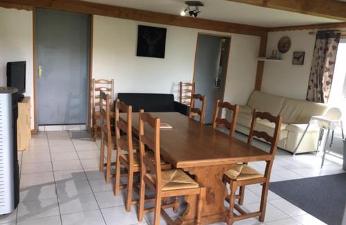 Besse-et-Saint-Anastaise Ski Chalet | Chalet à Besse 12 personnes