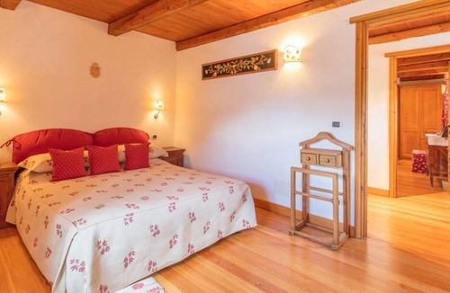 Montgenevre Ski Chalet | Chalet, 30m from shops, balcony, tv, 120m², Montgenèvre