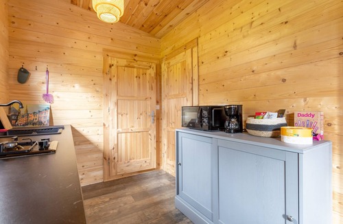 Landeleau Ski Chalet | Chalet '4 Pers Landeleau 2kms Canal' with Private Terrace
