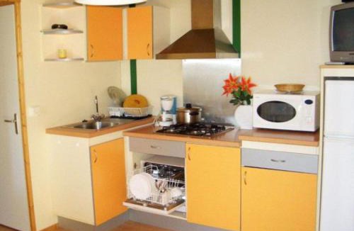 Salles-Curan Other | Chalet 5 pers avec Terrasse et Cuisine équipée - API-1-52-296