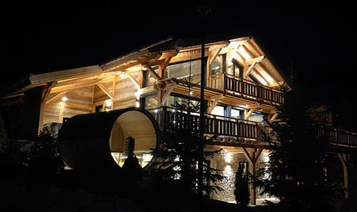 Superbolquere Ski Chalet | Chalet Aguila - Jacuzzi et sauna panoramique - vue spectaculaire