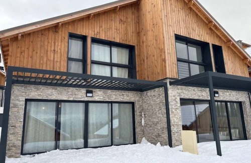 Risoul Ski Chalet | Chalet Altéa - 7 à 8 pers - Neuf & Cosy - 300 m des Pistes
