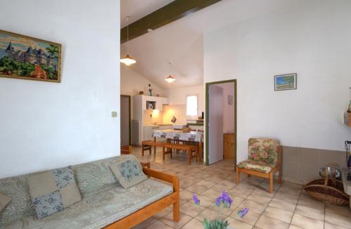 Usson-en-Forez House | Chalet avec Cheminée et Animaux Acceptés à Usson-en-Forez - FR-1-496-162