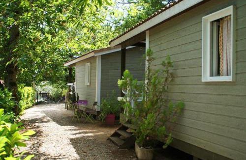 Ribes Other | Chalet avec Terrasse pour 4 personnes à Ribes - API-1-52-643