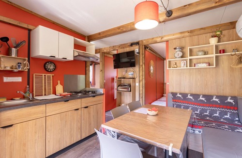 Rouffiac-des-Corbieres House | Chalet 'Canada' with Mountain Views, Shared Pool and Private Garden
