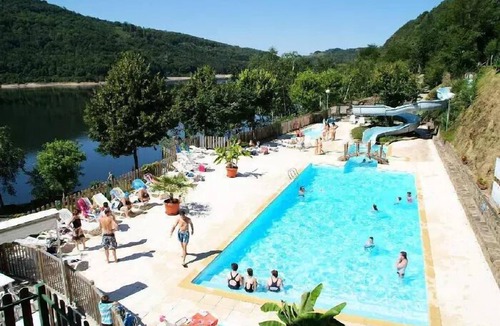 Laussac Ski Chalet | Chalet Confort 25m² (2 bedrooms) sleeps 4