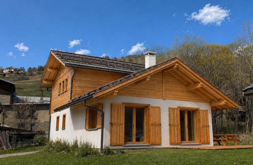 Molines-en-Queyras Ski Chalet | Chalet de charme 8 pers Vue montagne Terrasse Queyras
