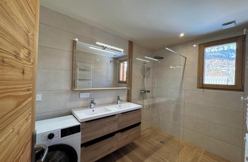 Molines-en-Queyras Ski Chalet | Chalet de charme 8 pers Vue montagne Terrasse Queyras