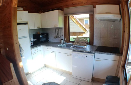 Mauroux Ski Chalet | Chalet des bois | Swimming pool | Playground | Bedding