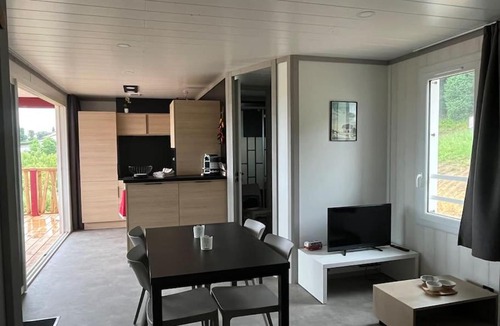 Hasparren Ski Chalet | Chalet Eguzkitsua 3 étoiles avec piscine et barbecue - pays basque -