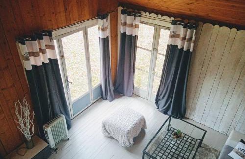 Valpuiseaux Ski Chalet | Chalet en forêt, brame du cerf