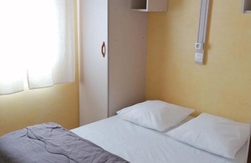 Saint-Martin-Lys Other | Chalet familial 5 pers avec terrasse à Axat - API-1-52-1152
