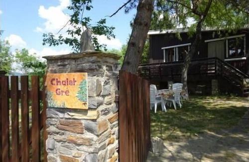 Le Pompidou House | Chalet Gré, between greenery and Cevennes mountains