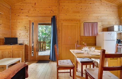 Salignac-Eyvignes House | Chalet Grillon – Heated Shared Pool, Périgord Noir