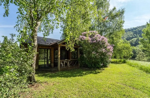 Saint-Germain-du-Teil Ski Chalet | Chalet in HARMONY with nature - 31 m² - 2 bedrooms with river views - Sleeps 6