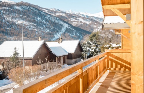Saint-Chaffrey Ski Chalet | Chalet Laïka - Serre Chevalier - sleeps 15