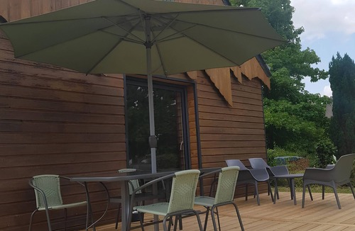 Thehillac House | Chalet 'Le Ty Gîte - Sud Morbihan' with Private Terrace, Wi-Fi and Air Conditioning