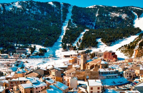 Les Angles Resort | Chalet Ma Neou Village Vacances