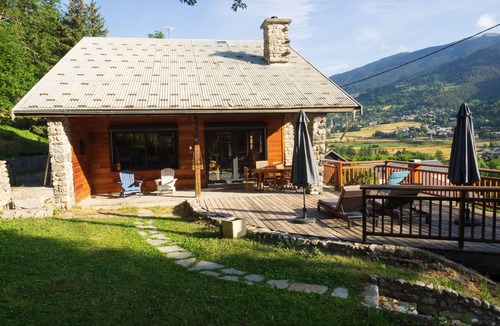 Forville Ski Chalet | Chalet Mont Milo Sleeps 10 5 BR Sauna Billiards Serre Chevalier Vallée