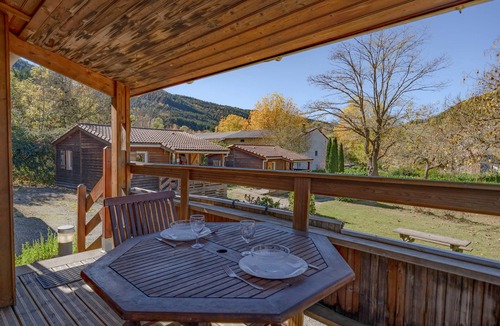 Roquefeuil Ski Chalet | Chalet 'Montana 3- 4pers' with Private Pool and Wi-Fi