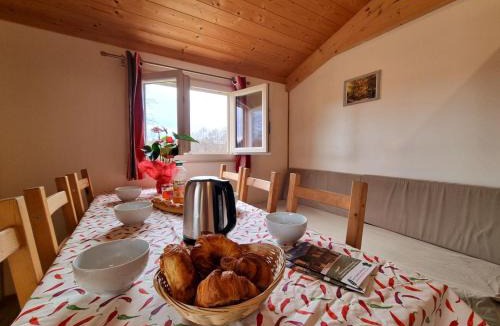 Usson-en-Forez House | Chalet nature avec animaux - 6 pers. - FR-1-496-397