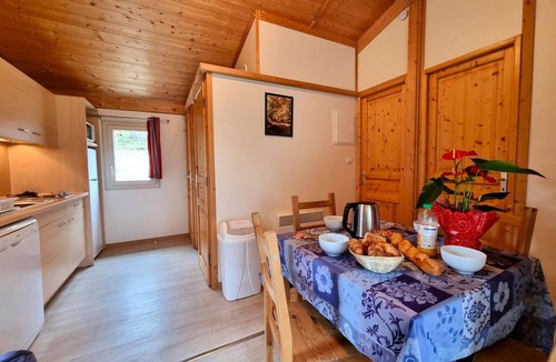 Usson-en-Forez Cottage | Chalet pets allowed - 4 guests