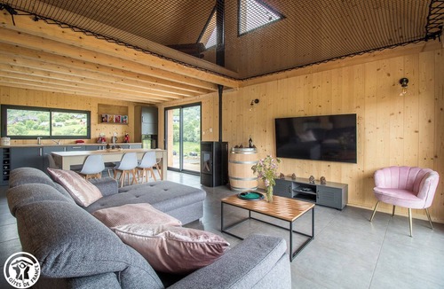 Chambon-sur-Lac House | Chalet Rose des Neiges