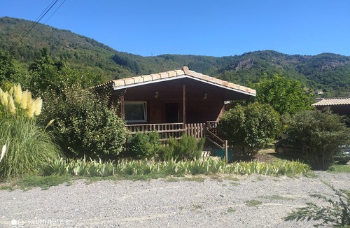 Thueyts Ski Chalet | Chalet Tout Équipé en Ardèche