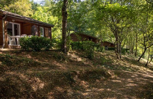 Sauveterre-de-Rouergue Ski Chalet | Chalet with Terrace in Sauveterre-de-Rouergue, 2 Bedrooms, Fully Equipped