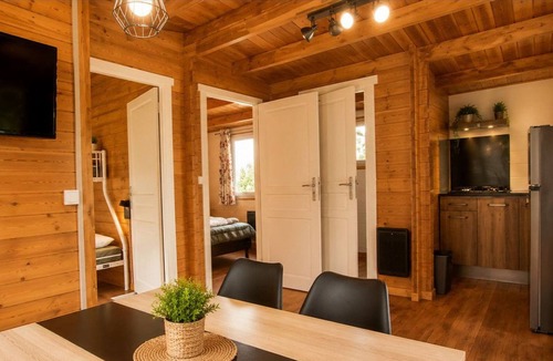 Gotein-Libarrenx Ski Chalet | Chalet with terrace - 5 guests