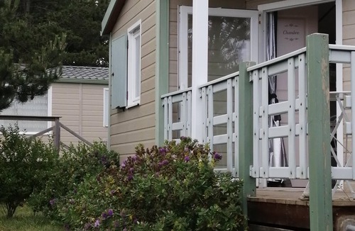 Saint-Maurice-en-Cotentin House | Chalet with terrace - 4 people - Baubigny 50270 (Camping Bel Sito)