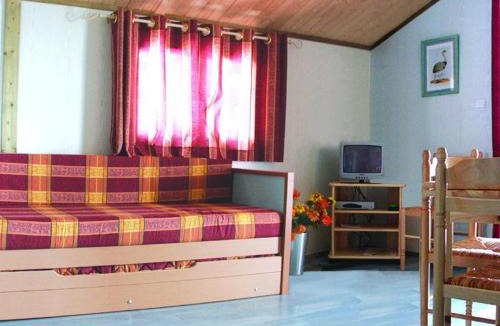 Echassieres House | Chalets avec Animaux, Terrasse et Parking - FR-1-489-323