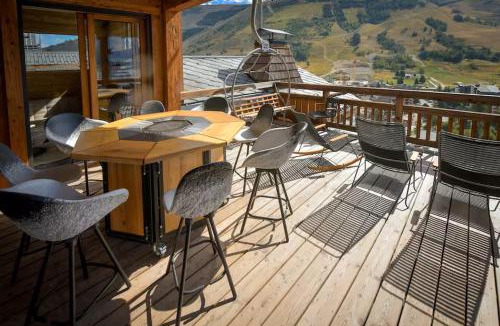 Mont-de-Lans Ski Chalet | Chalets Solski, luxe, jacuzzi, piscine, sauna, cinéma avec majordome