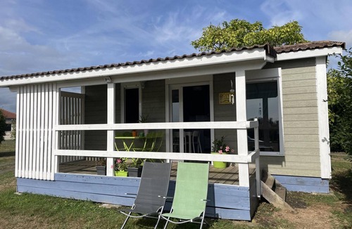 Pierrefitte-sur-Loire Cottage | Chalets with terrace, linen included in Pierrefitte-sur-Loire