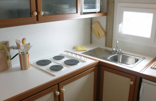 Echassieres Cottage | Chalets with Terrace - Sleeps 5